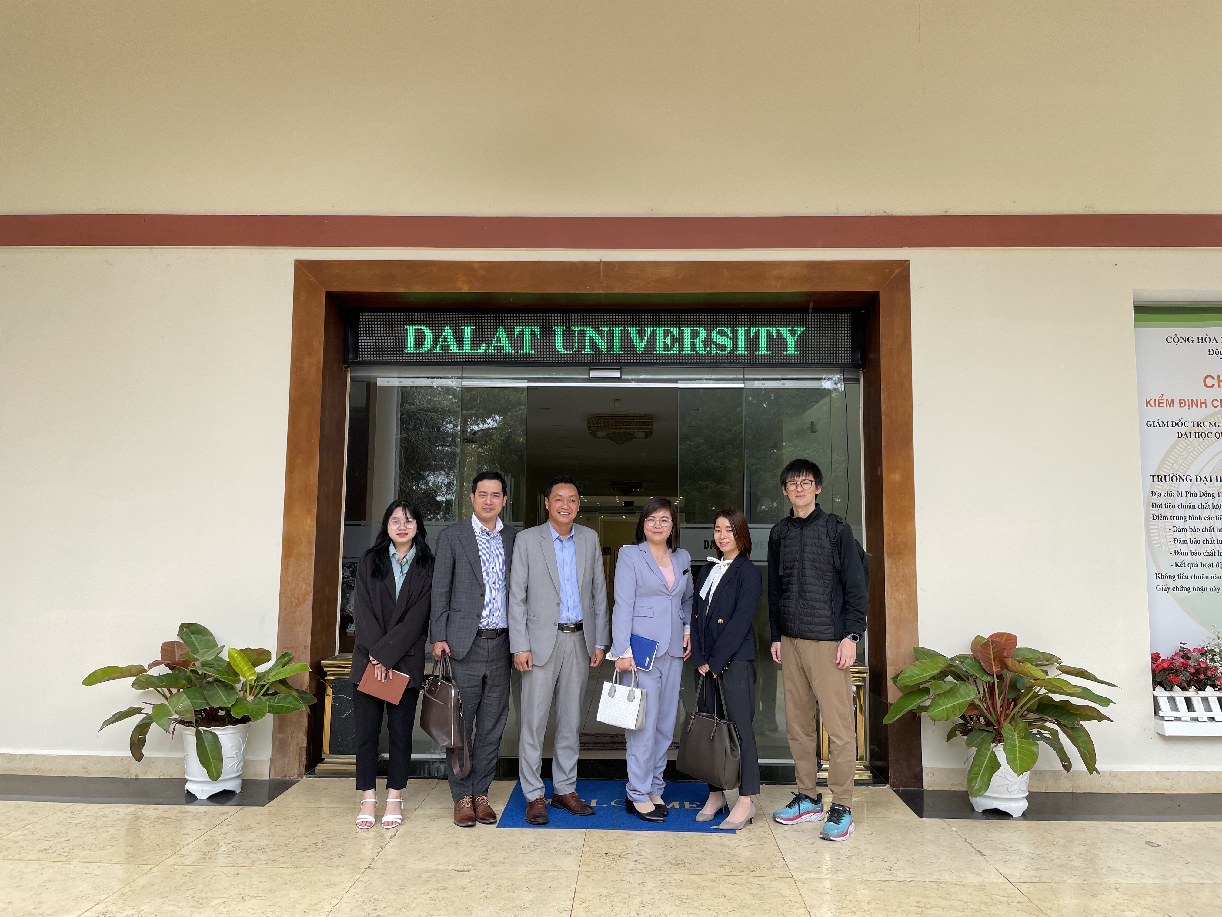 現地大学との意見交換